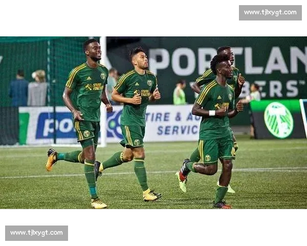 萨瓦雷斯vs道格拉斯巅峰对决全面解析胜负关键赛前战术与历史交锋看点